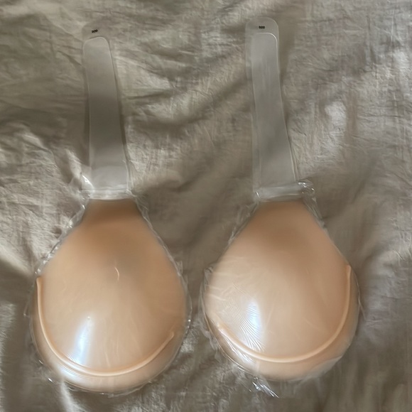 Silicone lift bra cup size DDD - Picture 4 of 6